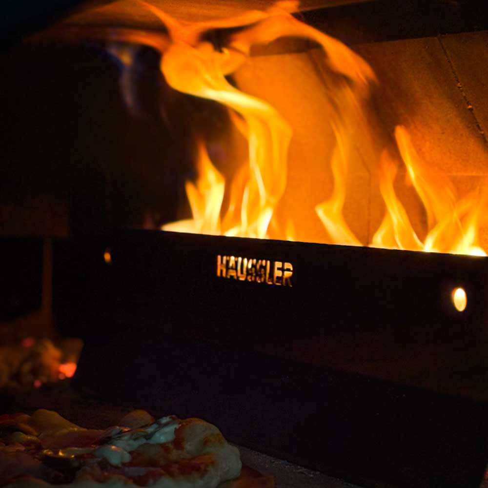 Prallblech für den Holzbackofen Prallblech mit Feuer