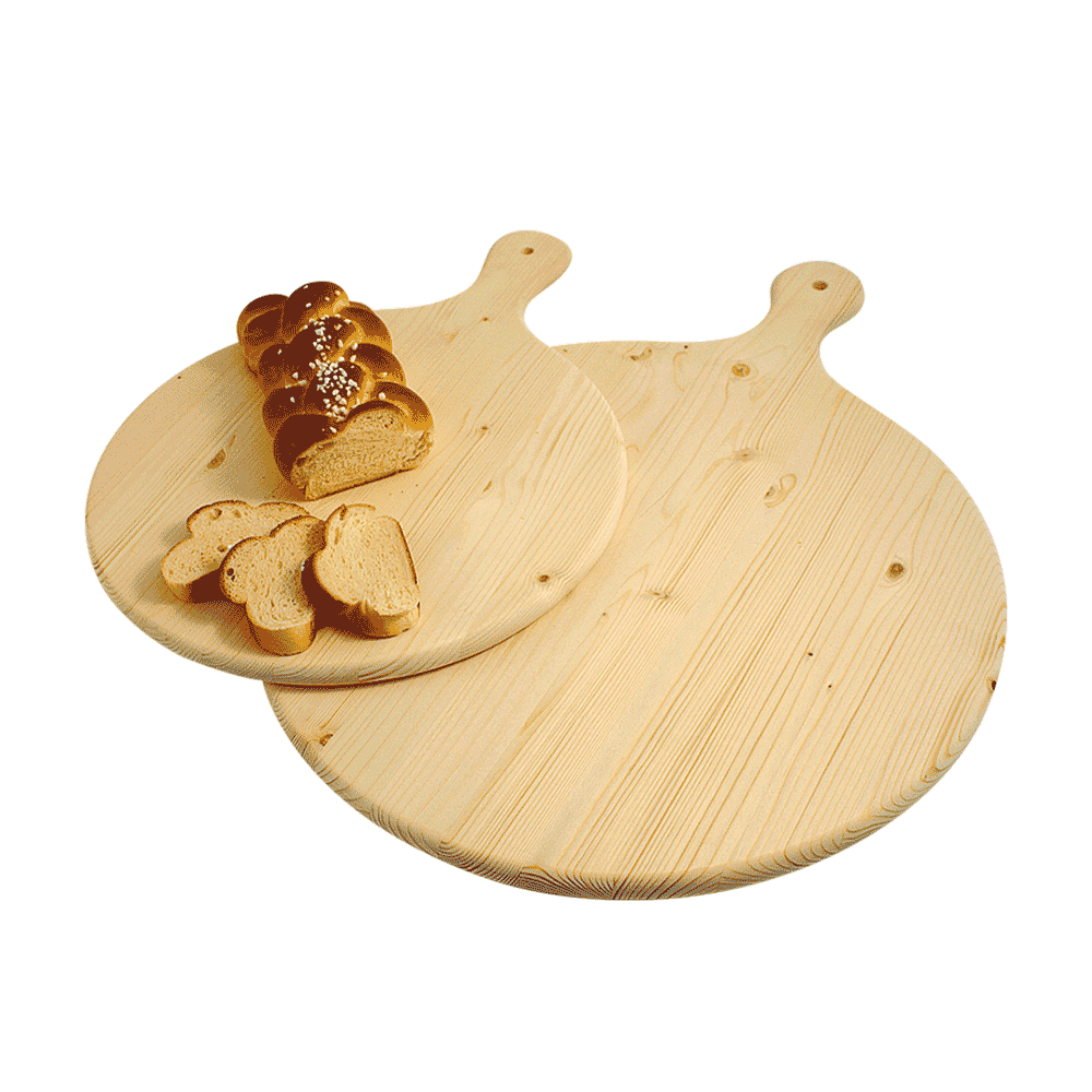 Back- und Servierbretter Ø 35 cm aus Tannenholz Back- und Servierbretter aus Tannenholz in 2 unterschiedlichen Größen. Auf einem Backbrett liegt ein aufgeschnittener Hefezopf. Ohne Hintergrund abgebildet