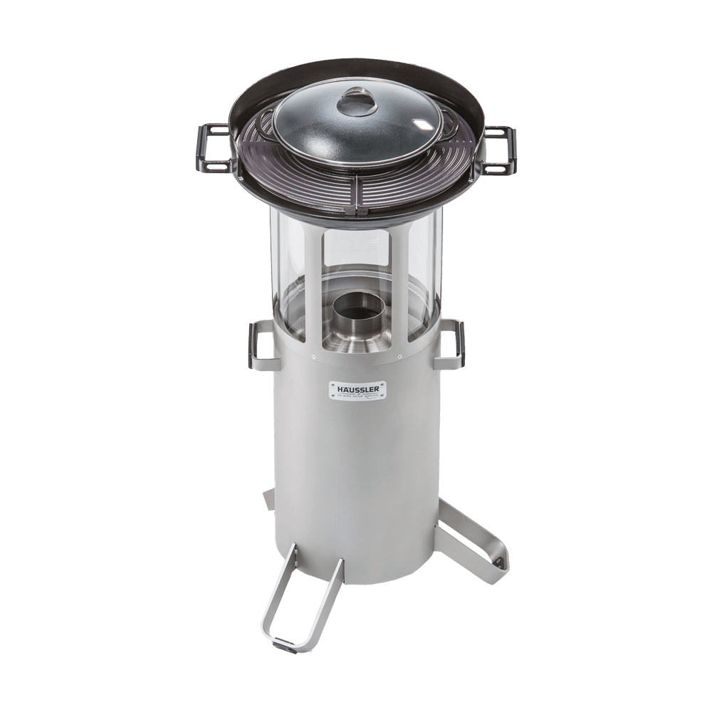 Pelletgrill mit Grillaufsatz und Deckel Pelletgrill mit Grillaufsatz von oben ohne Hintergrund.