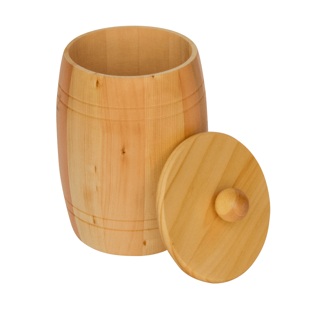 Besonders schönes Getreidefass, innen naturbelassen und außen mit Zirbenlack behandelt. Getreidefass mit Holzdeckel, ohne Hintergrund.