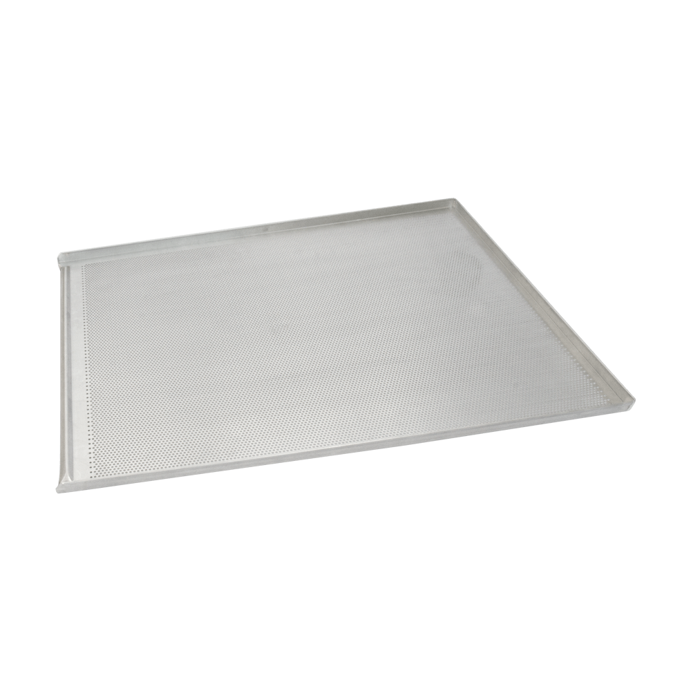 perforiertes Backblech mit den Maßen 40x60cm, an 3 Seiten ist ein Rand mit 1,5cm Höhe und eine Schmalseite ist geöffnet