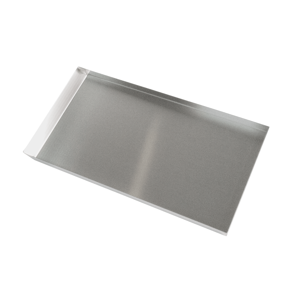 Backblech aus Edelstahl mit den Maßen 34 auf 64 Zentimeter und einer Randhöhe von 3 Zentimeter. Ohne Hintergrund abgebildet