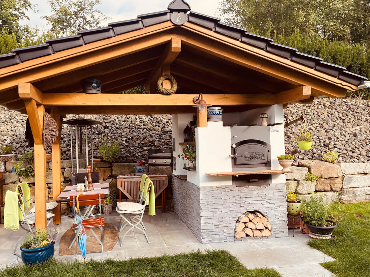 Traumbackhaus mit Holzbackofen