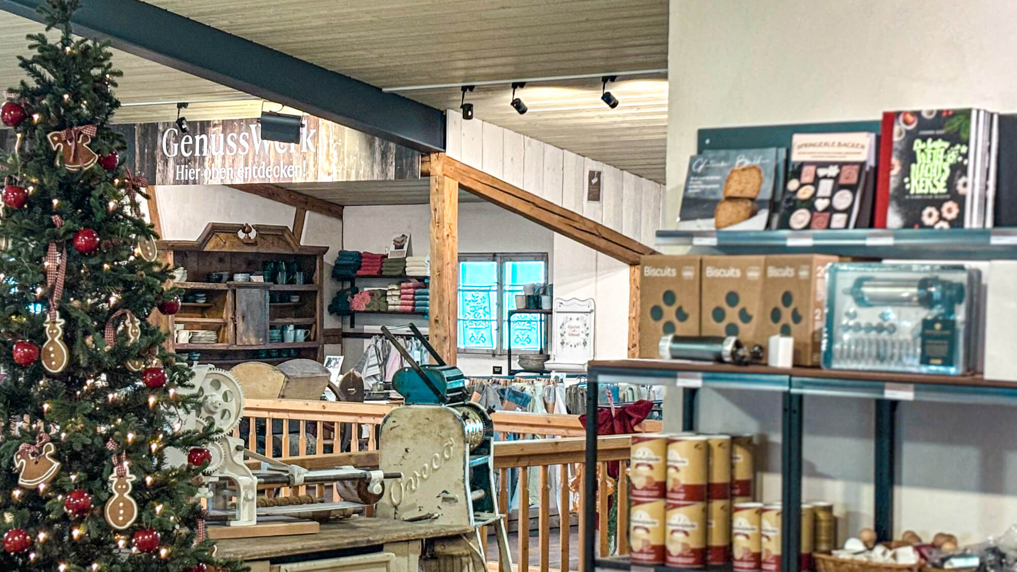 Weihnachtliches Gebäckzubehör im Ausstellungsraum