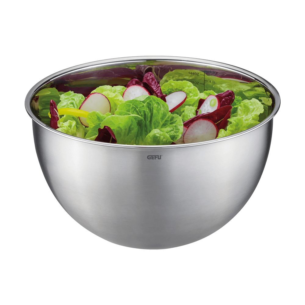 Schüssel aus Edelstahl mit dem Inhalt grünem Salat. Ohne Hintergrund abgebildet.