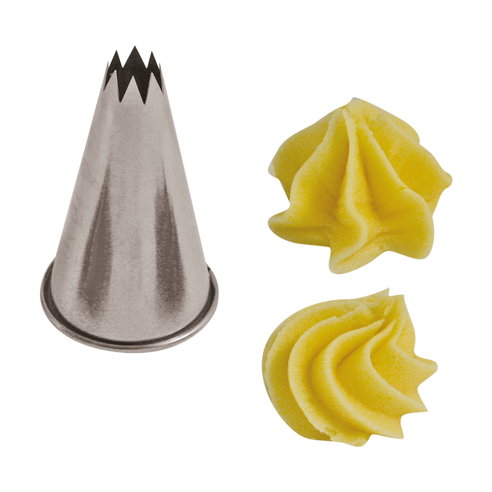 Sterntüllenset Sterntülle aus Edelstahl. Daneben befinden sich 2 Eclairs. Dies ist ein französisches Gebäck. Ohne Hintergrund abgebildet.