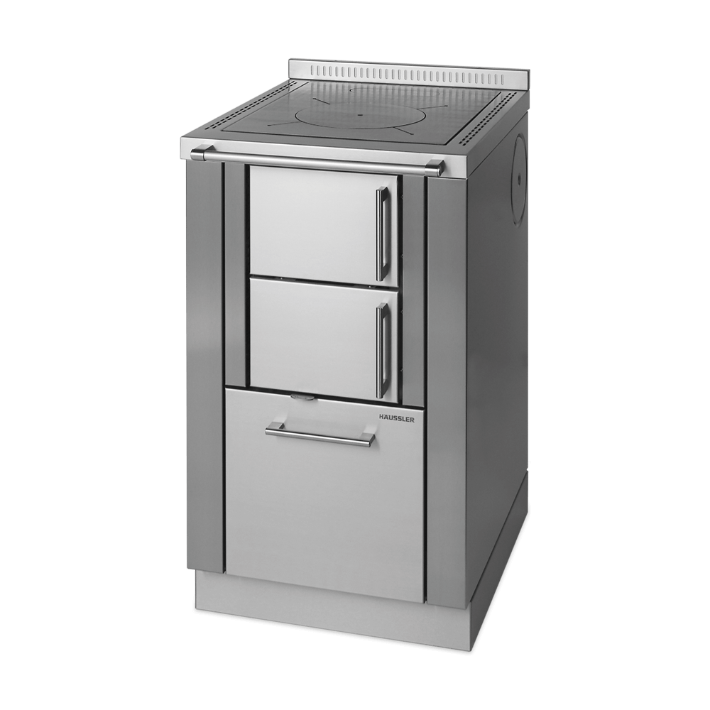 Ökoalpin 50 Holz Küchenherd Ökoalpin 50 in frontaler Ansicht mit pulverbeschichteten Seitenwänden ohne Hintergrund.