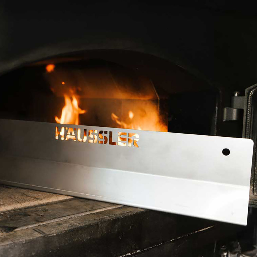 Prallblech für den Holzbackofen Prallblech mit Feuer
