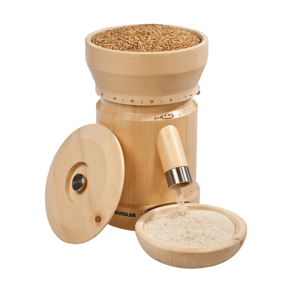 Getreidemühle Rosi Getreidemühle Rosi in hellem Zirbelholz ohne Hintergrund