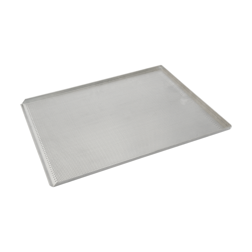 perforiertes Backblech mit den Maßen 40x60cm, an 3 Seiten ist ein Rand mit 1,5cm Höhe und eine Schmalseite ist geöffnet