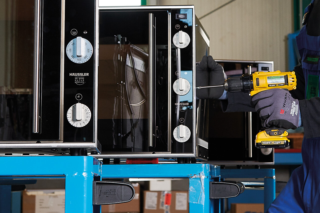 Elektro-Steinbackofen in der Manufaktur Produktion in der Manufaktur