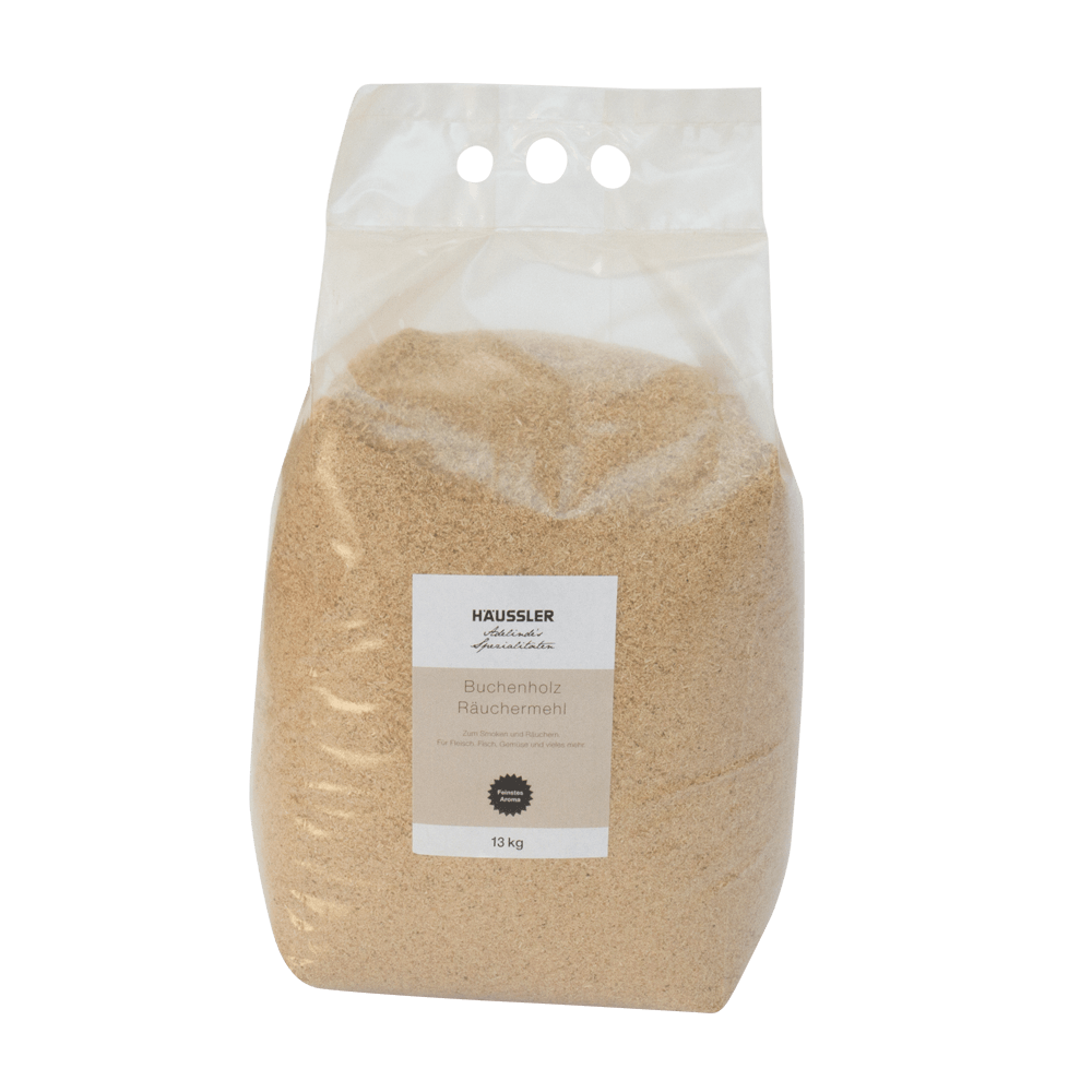 Verleih deinem Räuchergut ein unverwechselbares Aroma mit unserem Räuchermehl Durchsichtige Verpackung mit Buche Räuchermehl, ohne Hintergrund