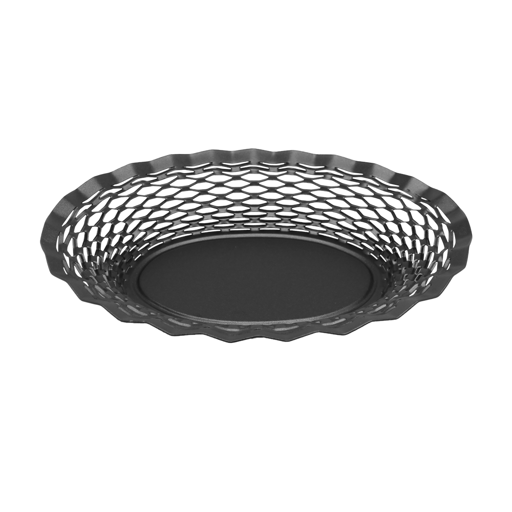 Brotkörbe im Vintagestyle Schwarzer Brotkorb ist ohne Hintergrund zu sehe