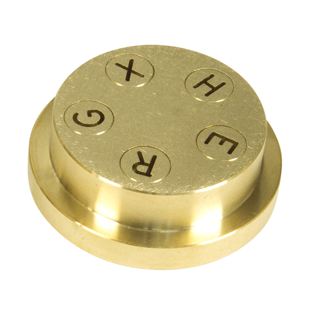 Nudelmatrize Nr. 330 für Buchstaben-Nudeln für Nudelmaschine Emma und PN 100 ohne Hintergrund.