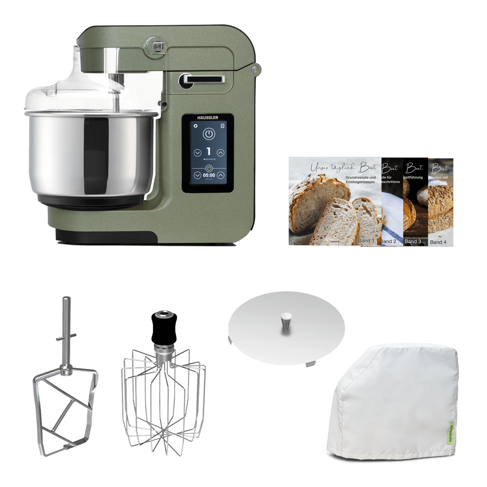 NOVA Paket 2 - Farbe Highland NOVA Teigknetmaschine in der Farbe Highland mit dem gesamten Zubehör, welches mitgeliefert wird, ohne Hintergrund.