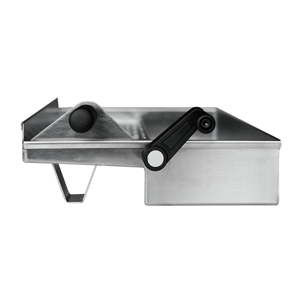 Belaugungsgerät Belaugungsgerät in seitlicher Ansicht, sodass der Hebel zum Umlegen ersichtlich ist, ohne Hintergrund.