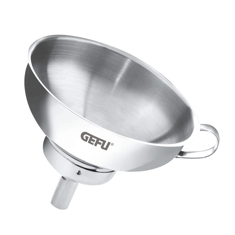 Der Einmachtrichter ist aus Edelstahl und hat einen Henkel an der Seite. Ohne Hintergrund abgebildet.