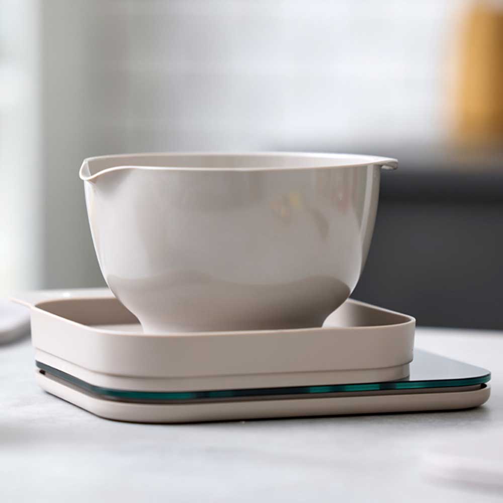 Digitale Küchenwaage mit Schale – Präzisionswaage 1 g–10 kg Digitale Küchenwaage mit abnehmbarer Schale aus Kunststoff, Wiegebereich 1 g bis 10 kg, Anzeige in g, kg und m