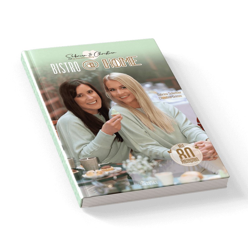Bistro at Home, Backbuch Momlife cooking Backbuch Bistro at Home mit einem grünen Cover und dem Bild von Momlife cooking