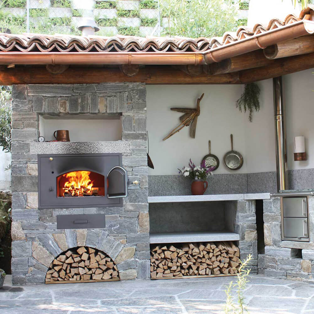 Bausatz HABO - Türmodell C Aufgebauter HABO Bausatz zu einem schönen Backhäuschen mit angrenzender Ablagefläche.