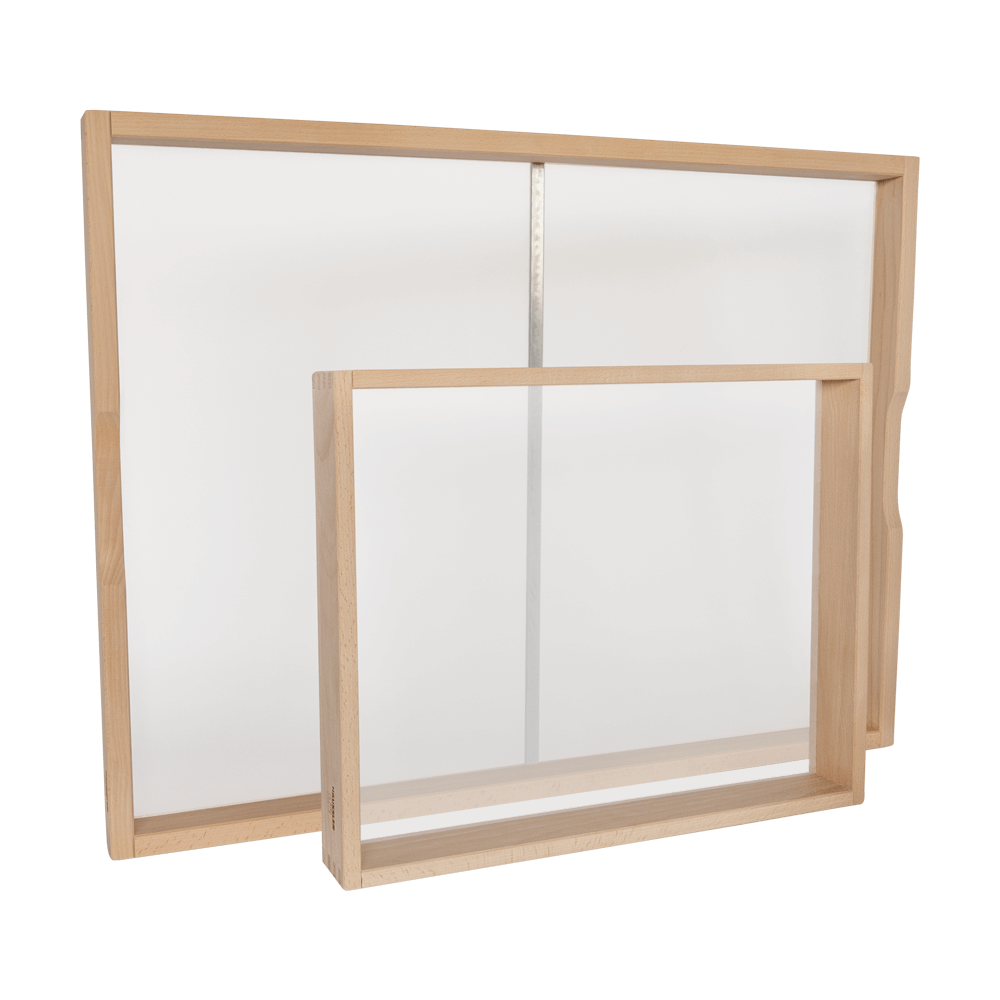 Zwei verschiedene Holznudelhorden, ohne Hintergrund 