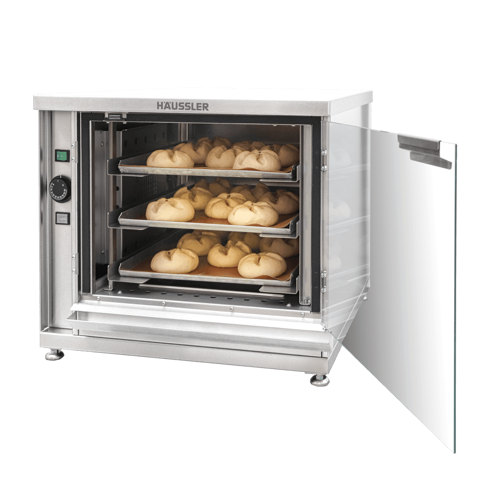 Gärschrank HGS 33 Gärschrank aus Edelstahl mit geöffneter Glastüre und Teiglingen auf Blechen