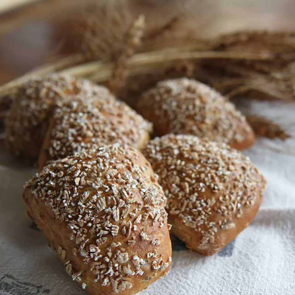 5 Emmerbrötchen abgebildet