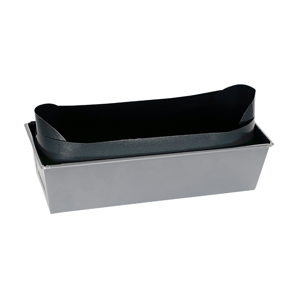 Dauerbackfolie in einer Kastenform ohne Hintergrund