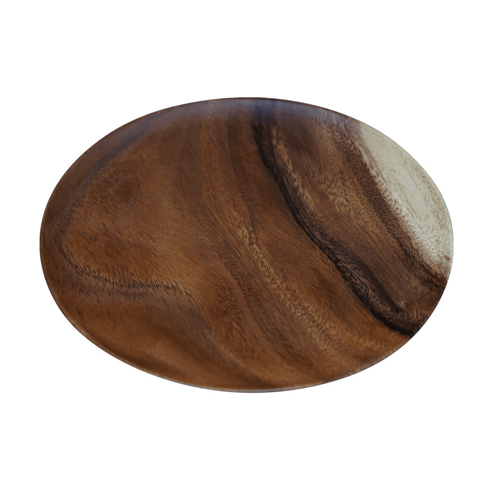 Ein runder Holzteller mit dunkelbraunen Maserungen der einen Durchmesser von 28 Zentimeter hat, Ohne Hintergrund abgebildet