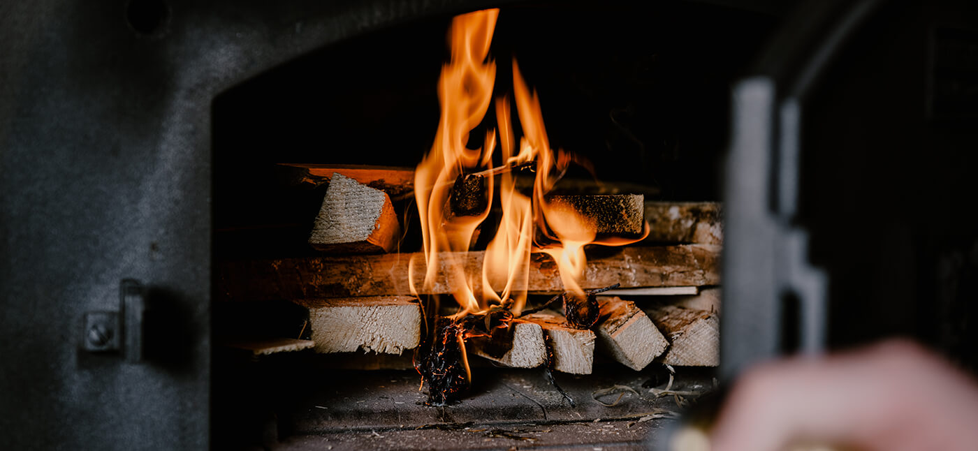 Holzbackofen (1) Holzbackofen (1)