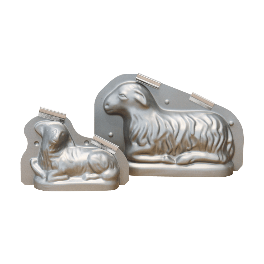 Lammbackform 1 Lammbackform mit dem Kopf seitlich und 1 Lammbackform mit dem Kopf gerade ohne Hintergrund abgebildet