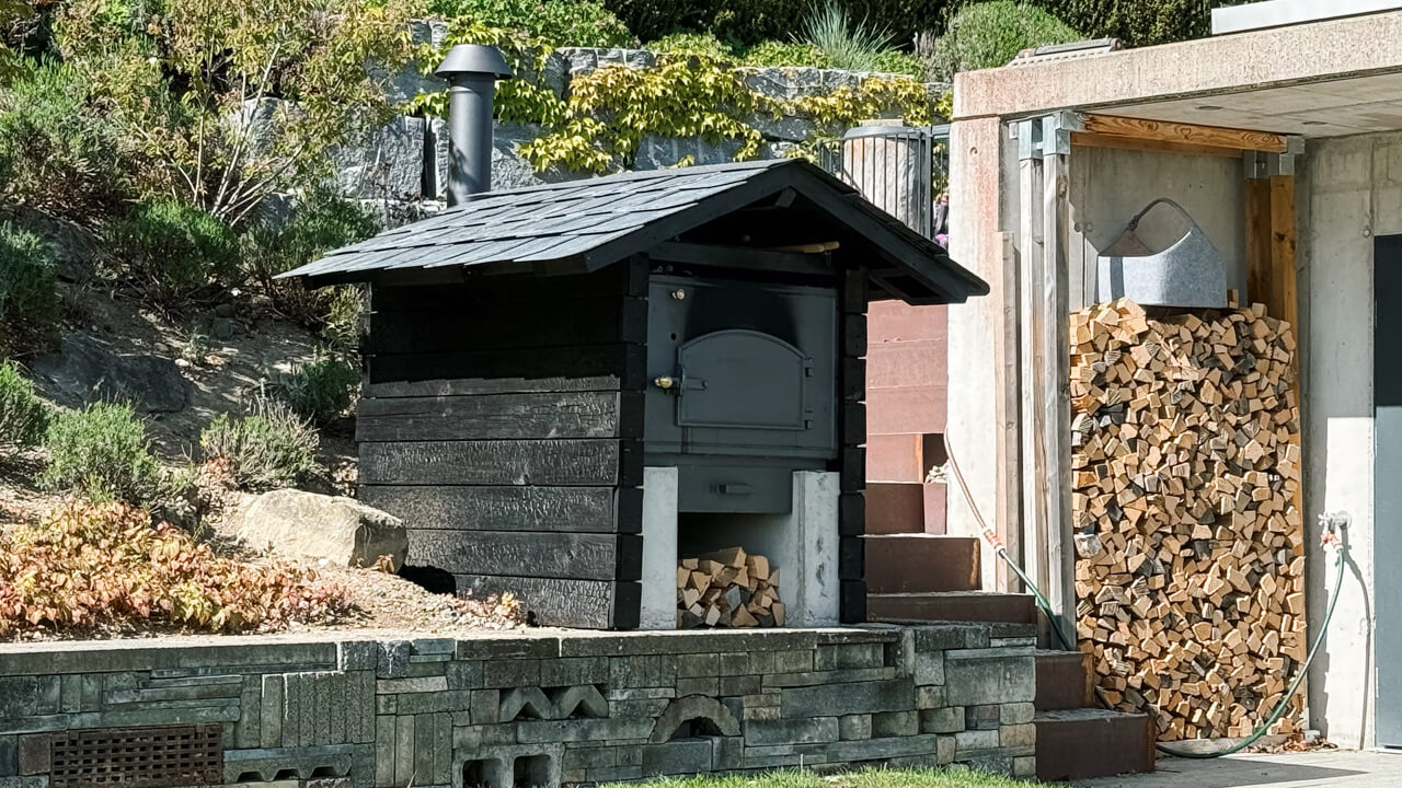 Traumbackhaus mit Holzbackofen